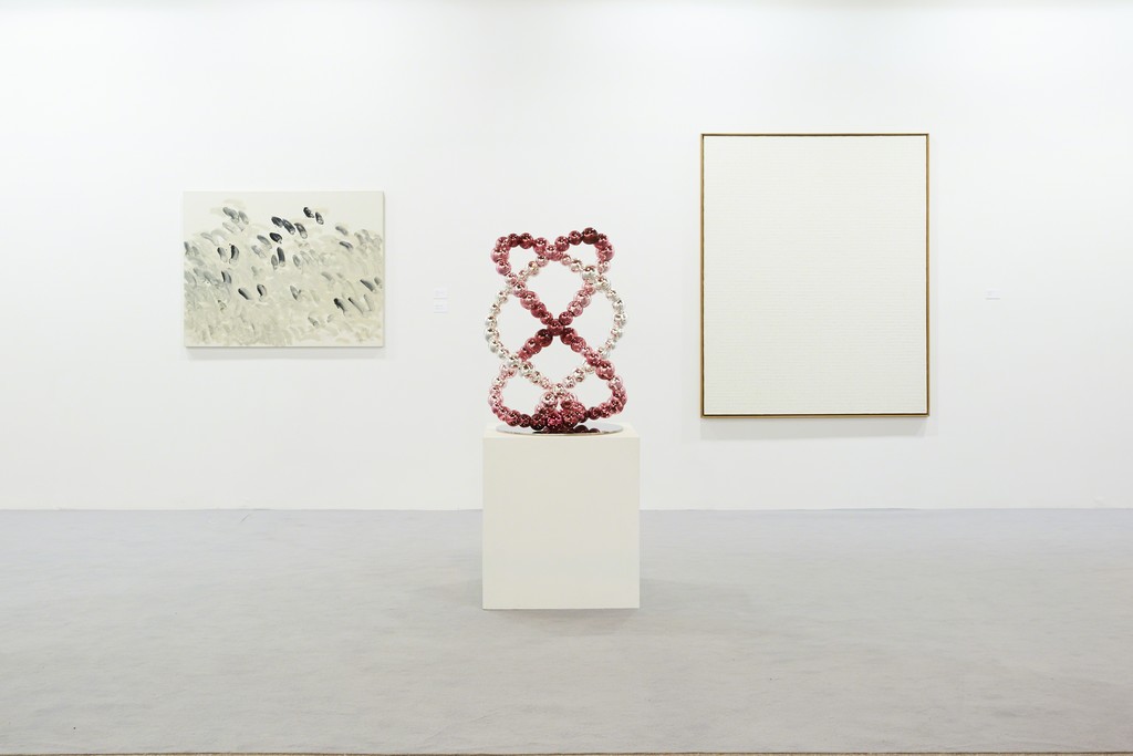 Kukje Gallery Booth C07 installation view
ART021 Shanghai Contemporary Art Fair, 2016
Photo by IAN
Image provided by Kukje Gallery Kukje Gallery Booth C07 installation view
ART021 Shanghai Contemporary Art Fair, 2016
Photo by IAN
Image provided by Kukje Gallery