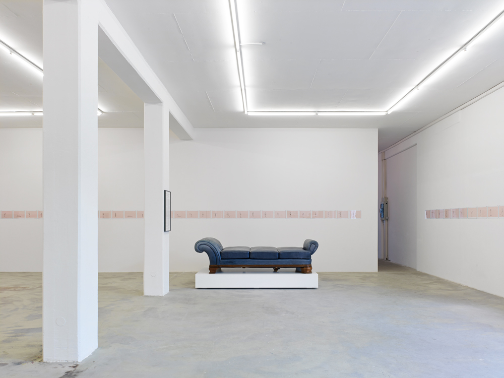Flüchtig Hingemachte Männer, 2014, exhibition view at Klemm's, Berlin Flüchtig Hingemachte Männer, 2014, exhibition view at Klemm's, Berlin
