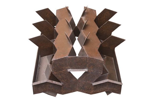 Eduardo Ramírez -Villamizar, ‘Manto Emplumado’, 1988, Sculpture, Oxidized iron, Leon Tovar Gallery