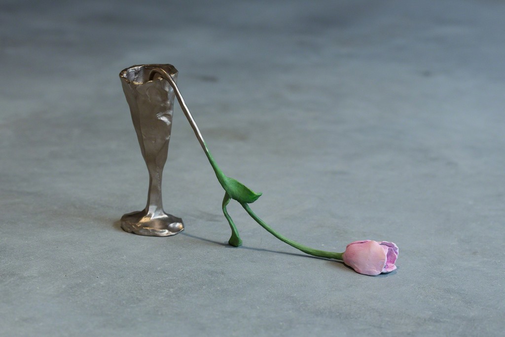 Urs Fischer. Small Axe. Installation view, Garage Museum of Contemporary Art, Moscow, 2016. Photo: Olga Alekseenko © Garage Museum of Contemporary Art Urs Fischer. Small Axe. Installation view, Garage Museum of Contemporary Art, Moscow, 2016. Photo: Olga Alekseenko © Garage Museum of Contemporary Art