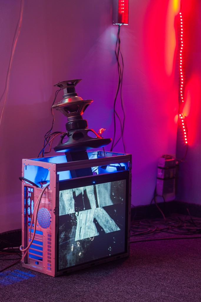 Kiosk (Electronic Relations), 2014–2016
Installation: HD video (3-D animation),
RCA cables, computer LED screens,
glass, Perspex, heat sensors, speakers,
LED lights, media players, Photo: Tal Nisim Kiosk (Electronic Relations), 2014–2016
Installation: HD video (3-D animation),
RCA cables, computer LED screens,
glass, Perspex, heat sensors, speakers,
LED lights, media players, Photo: Tal Nisim