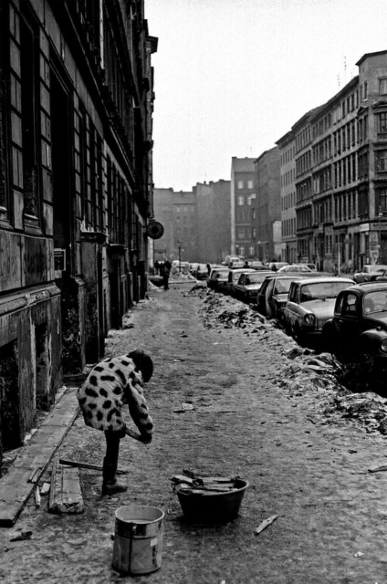 Miron Zownir, ‘Berlin 1978’, 1978, Photography, Silver gelatin print, Galerie Bene Taschen
