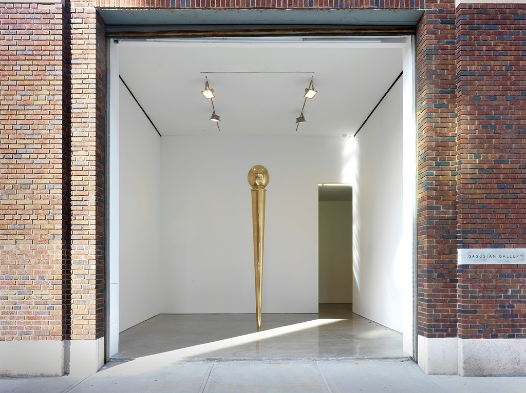 © Robert Therrien. Photo by Rob McKeever. Courtesy Gagosian. © Robert Therrien. Photo by Rob McKeever. Courtesy Gagosian.