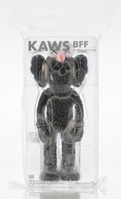 KAWS, ‘BFF (Black)’, 2017, Sculpture, Painted cast vinyl, Heritage Auctions