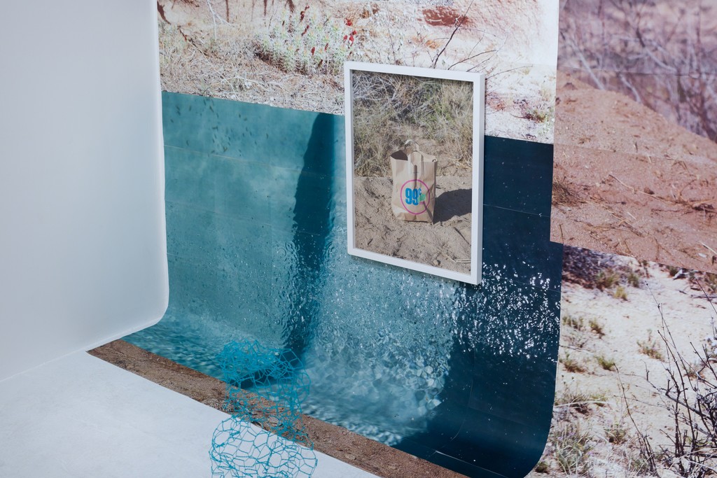 Talia Shipman 'Meet Me in the Middle', installation shot. Photo: Ruben Diaz Talia Shipman 'Meet Me in the Middle', installation shot. Photo: Ruben Diaz