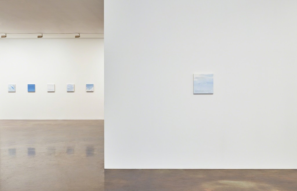 Kukje Gallery K2 Byron Kim solo exhibition Sky installation view
Image provided by Kukje Gallery Kukje Gallery K2 Byron Kim solo exhibition Sky installation view
Image provided by Kukje Gallery