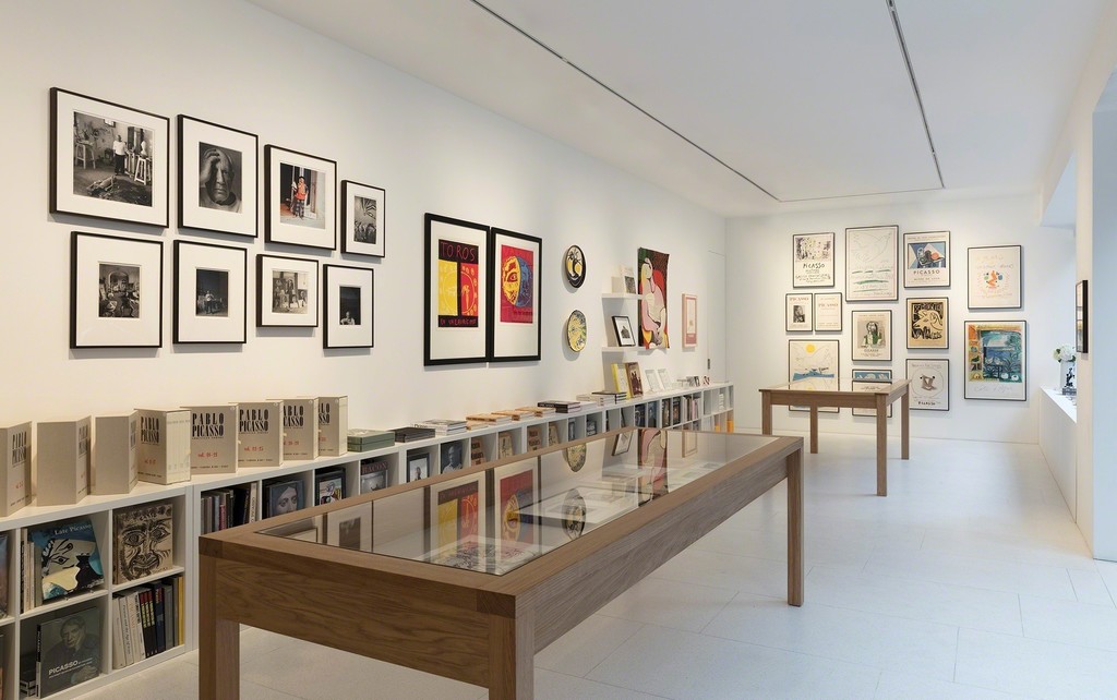 All artwork by Pablo Picasso © 2017 Estate of Pablo Picasso / Artists Rights Society (ARS), New York. Photo: Lucy Dawkins. Courtesy Gagosian. All artwork by Pablo Picasso © 2017 Estate of Pablo Picasso / Artists Rights Society (ARS), New York. Photo: Lucy Dawkins. Courtesy Gagosian.