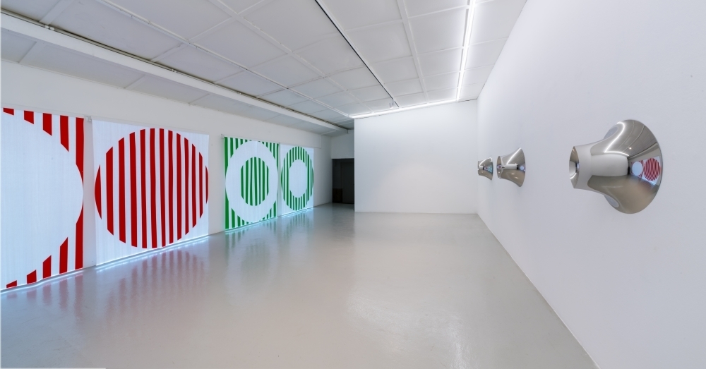 DANIEL BUREN & ANISH KAPOOR, exhibition view GALLERIA CONTINUA, San Gimignano. Ph Ela Bialkowska, OKNO Studio DANIEL BUREN & ANISH KAPOOR, exhibition view GALLERIA CONTINUA, San Gimignano. Ph Ela Bialkowska, OKNO Studio