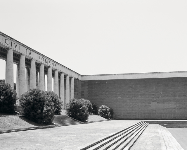 Hans-Christian Schink, ‘EUR (Piazza Giovanni Agnelli 2)’, 2014, Photography, Silbergelatineabzug auf Barytpapier, Galerie Jordanow