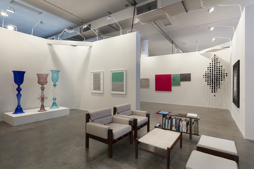 SP-Arte 2018 -- Galeria Nara Roesler -- booth J1 -- photo Everton Ballardin © the artist and Galeria Nara Roesler SP-Arte 2018 -- Galeria Nara Roesler -- booth J1 -- photo Everton Ballardin © the artist and Galeria Nara Roesler