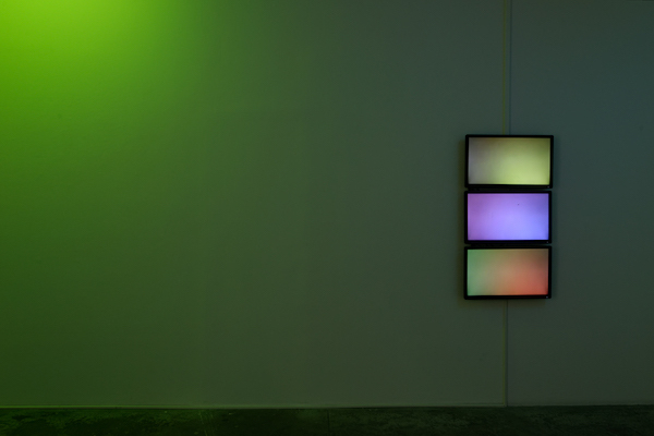 Taro Izumi
Exhibition view "night lie"
28.04 - 27.05.2017
Galerie GP & N Vallois, Paris, France
© Aurélien Mole Taro Izumi
Exhibition view "night lie"
28.04 - 27.05.2017
Galerie GP & N Vallois, Paris, France
© Aurélien Mole