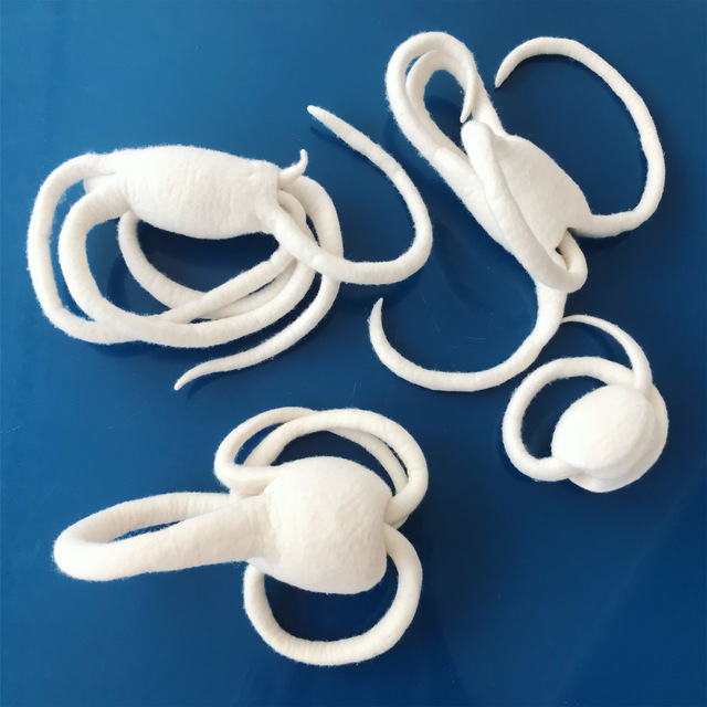Elodie Antoine, ‘3 sculptures en feutre blanc à tentacules’, 2020, Textile Arts, Felt, Aeroplastics