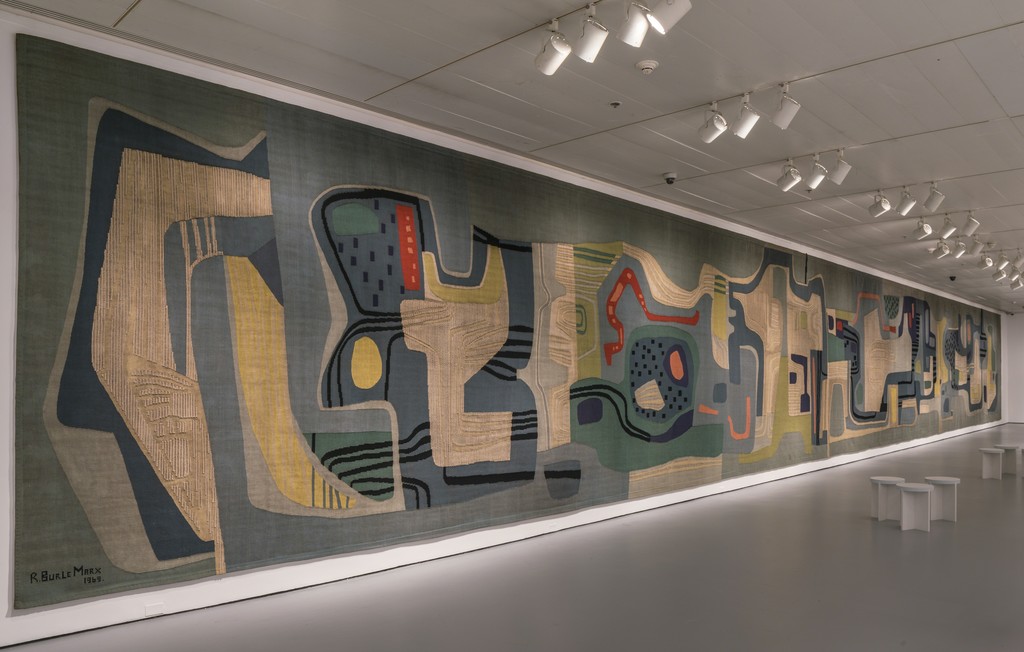 Installation view of "Roberto Burle Marx: Brazilian Modernist" at Jewish Museum, New York (2016). Photo by: David Heald Installation view of "Roberto Burle Marx: Brazilian Modernist" at Jewish Museum, New York (2016). Photo by: David Heald
