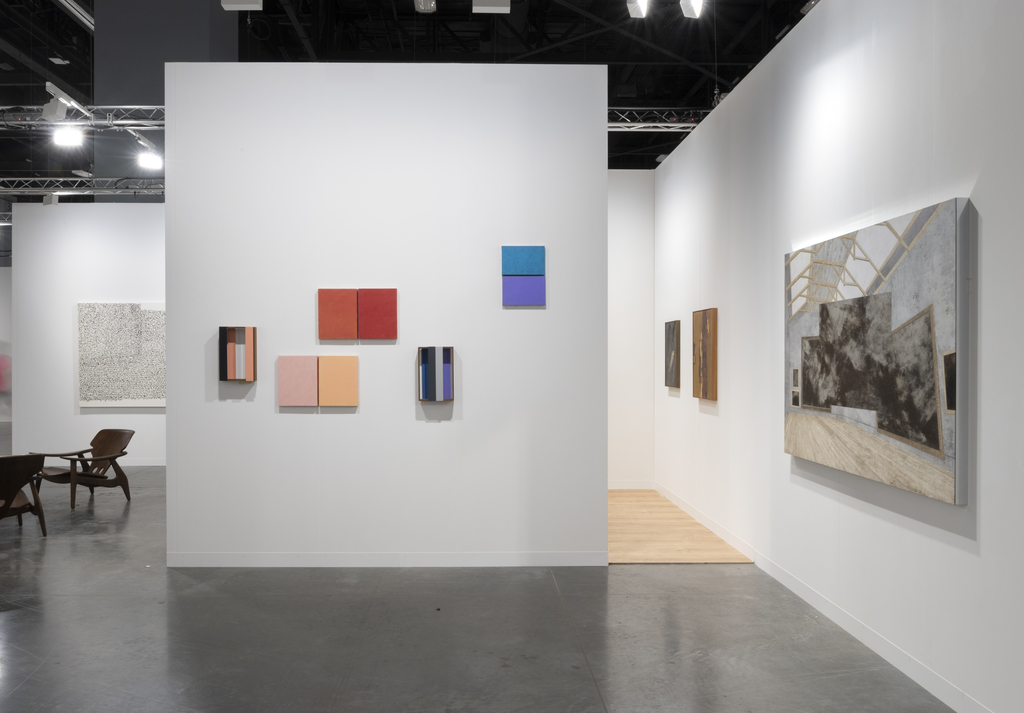 Galeria Nara Roesler, booth B10, Art Basel Galleries Sector, 2019 – photo © Adam Reich – courtesy of the artist and Galeria Nara Roesler Galeria Nara Roesler, booth B10, Art Basel Galleries Sector, 2019 – photo © Adam Reich – courtesy of the artist and Galeria Nara Roesler
