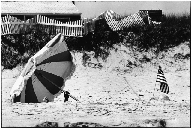 Elliott Erwitt, ‘Amagansett, New York’, 1969, Huxley-Parlour