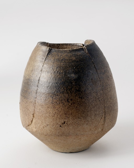 Eric Astoul, ‘Vase échancré’, 2002, Maison Gerard