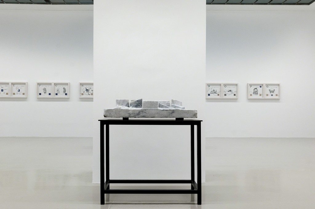 Installation View: Markus Redl, MUDRAS, Galerie Lisa Kandlhofer, 2017/18 Installation View: Markus Redl, MUDRAS, Galerie Lisa Kandlhofer, 2017/18