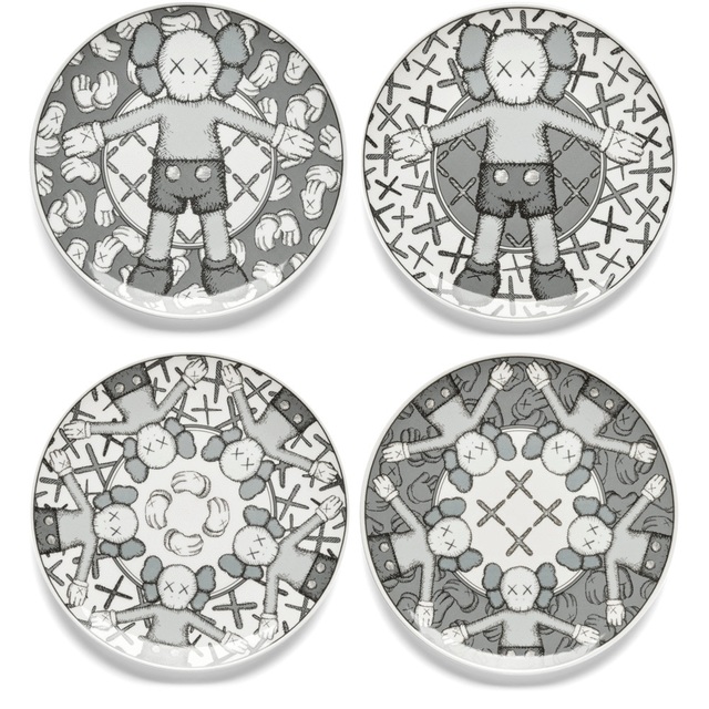 KAWS, ‘Holiday Plate Set (Grey)’, 2019, Design/Decorative Art, Ceramic plate set of 4 in original presentation box, Hang-Up Gallery