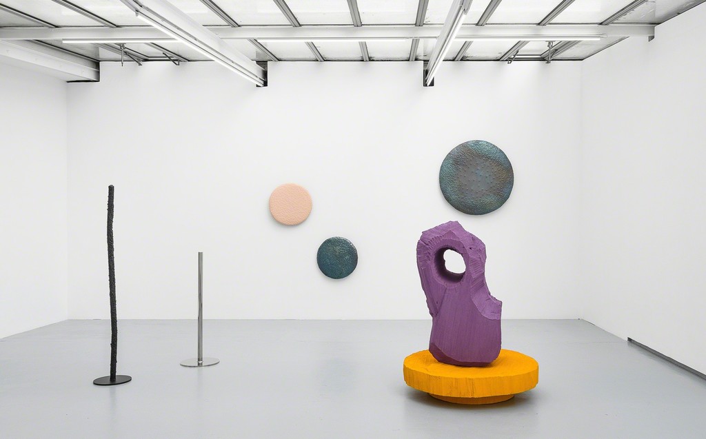 Exhibition view “Real Estate Astrology”, solo show by David Renggli. Galerie Valentin, Paris, France, 2016. © Gregory Copitet / Courtesy of the artist and Valentin, Paris. Exhibition view “Real Estate Astrology”, solo show by David Renggli. Galerie Valentin, Paris, France, 2016. © Gregory Copitet / Courtesy of the artist and Valentin, Paris.