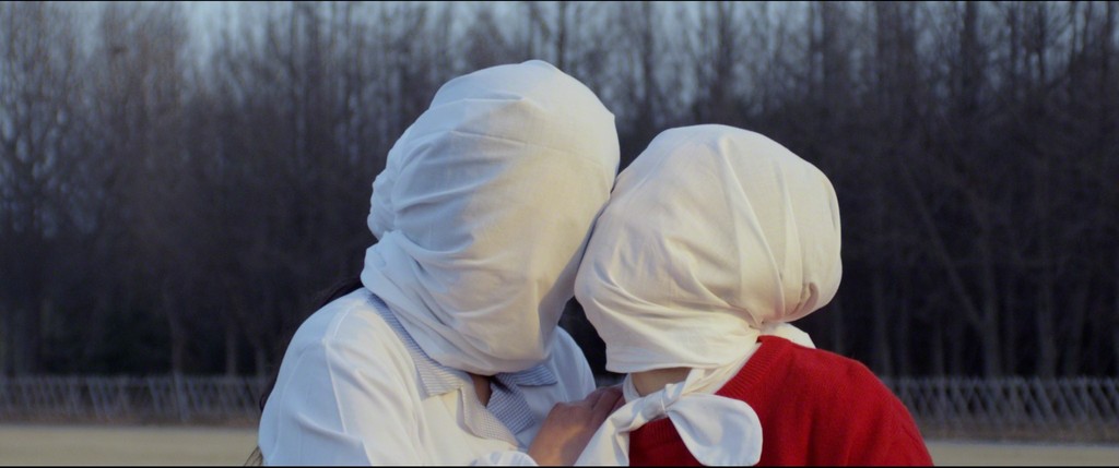 IM Heung-Soon, Factory Complex - Two Women Who Face Each Other (Ulsan, Korea), 2014
Single-channel video, 95’
Courtesy the artist
IM Heung-Soon, Factory Complex - Two Women Who Face Each Other (Ulsan, Korea), 2014
Single-channel video, 95’
Courtesy the artist