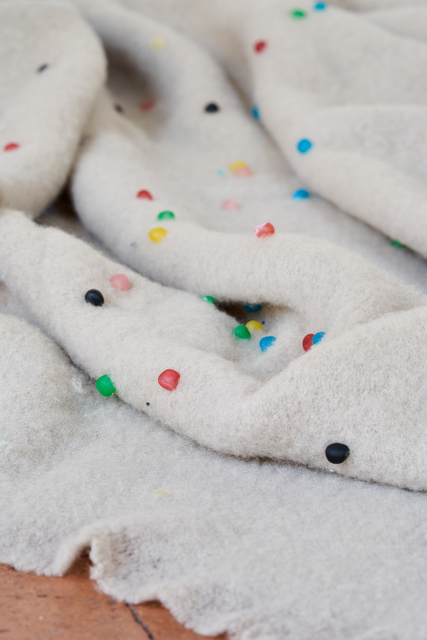 Serena Fineschi, ‘Sotto il cielo di Seurat. Gli Amanti (Trash Series)’, 2018, Sculpture, Old blanket, saliva, Haribo Dragibus candies, Palazzo Monti