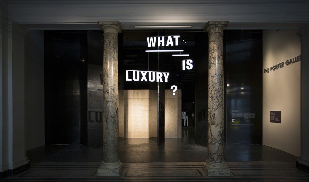 Installation view of 'What is Luxury' a the V&A (c) Victoria and Albert Museum, London Installation view of 'What is Luxury' a the V&A (c) Victoria and Albert Museum, London