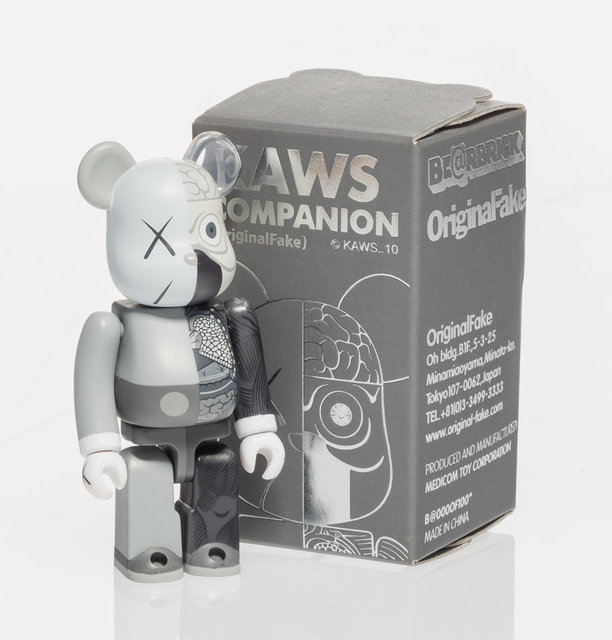 kaws 100% オリジナルフェイク ベアブリック カウズ 売れ筋商品 - dcsh