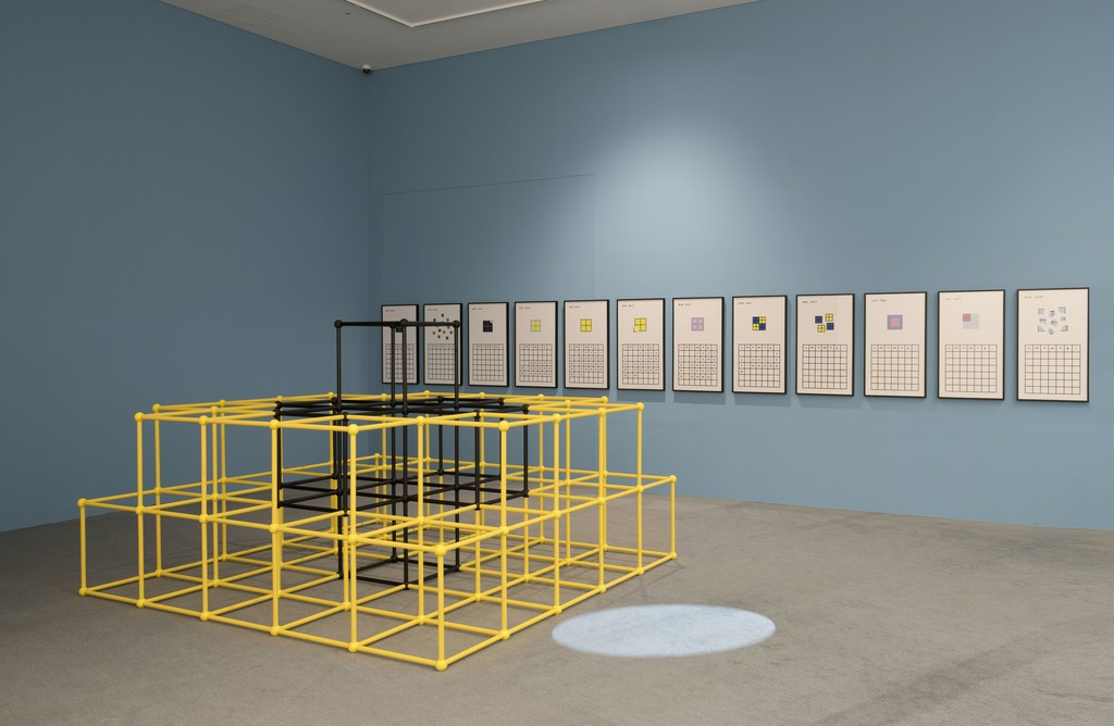 Hong Seung-Hye in Point·Line·Plane at the Buk Seoul Museum of Art installation view. Image provided by Kukje Gallery. Hong Seung-Hye in Point·Line·Plane at the Buk Seoul Museum of Art installation view. Image provided by Kukje Gallery.