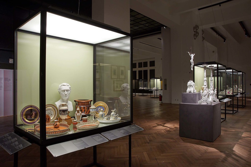 MAK Exhibition View, 2018
300 YEARS OF THE VIENNA PORCELAIN MANUFACTORY
MAK Exhibition Hall
© MAK/Georg Mayer MAK Exhibition View, 2018
300 YEARS OF THE VIENNA PORCELAIN MANUFACTORY
MAK Exhibition Hall
© MAK/Georg Mayer