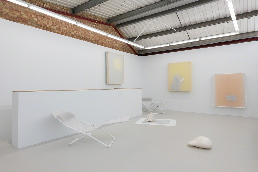 Installation view, Ittah Yoda 'I think mango you say salmon' at Annka Kultys Gallery, London 2016. Photo: Annka Kultys Gallery (Damian Griffiths) Installation view, Ittah Yoda 'I think mango you say salmon' at Annka Kultys Gallery, London 2016. Photo: Annka Kultys Gallery (Damian Griffiths)