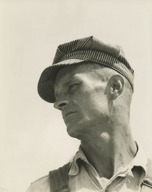 Walker Evans, ‘Construction worker, Louisiana’, 1936, Photography, Gelatin silver print; printed c.1936, Howard Greenberg Gallery