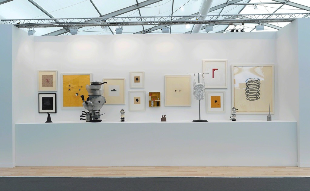 Artwork © 2018 Robert Therrien/Artists Rights Society (ARS), New York. Photography by Rob McKeever. Courtesy Gagosian. Artwork © 2018 Robert Therrien/Artists Rights Society (ARS), New York. Photography by Rob McKeever. Courtesy Gagosian.