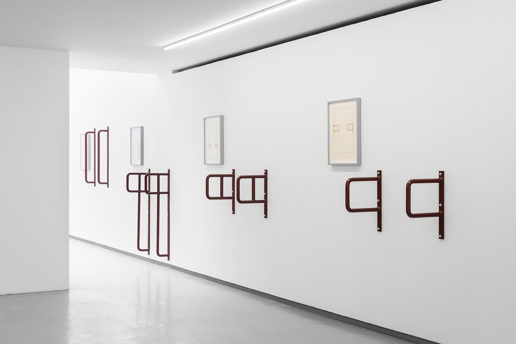 Exhibition view “n x 2 modules” Valentin,
Paris, France, 2017.
© Photo: Grégory Copitet / Courtesy of the artist and Valentin, Paris. Exhibition view “n x 2 modules” Valentin,
Paris, France, 2017.
© Photo: Grégory Copitet / Courtesy of the artist and Valentin, Paris.