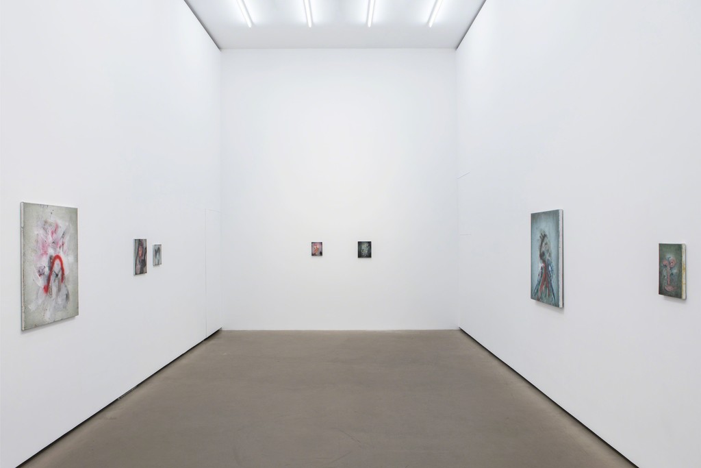 Ross Chisholm, Galerie EIGEN + ART Berlin, Photo: Eike Walkenhorst Ross Chisholm, Galerie EIGEN + ART Berlin, Photo: Eike Walkenhorst