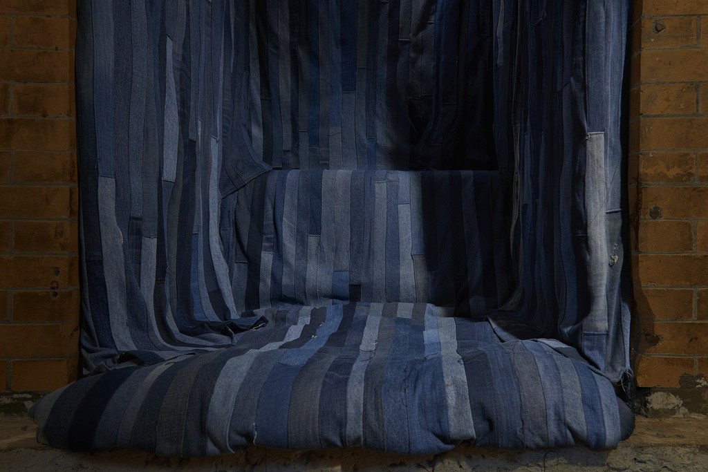 Carey Denniston, 2018, detail, SculptureCenter, New York, 2018. Three videos on iPads, denim, plywood, foam, lights, speakers. Videos: 20 minutes, 25 minutes, 25 minutes. Dimensions variable. Courtesy the artist. Photo: Kyle Knodell Carey Denniston, 2018, detail, SculptureCenter, New York, 2018. Three videos on iPads, denim, plywood, foam, lights, speakers. Videos: 20 minutes, 25 minutes, 25 minutes. Dimensions variable. Courtesy the artist. Photo: Kyle Knodell