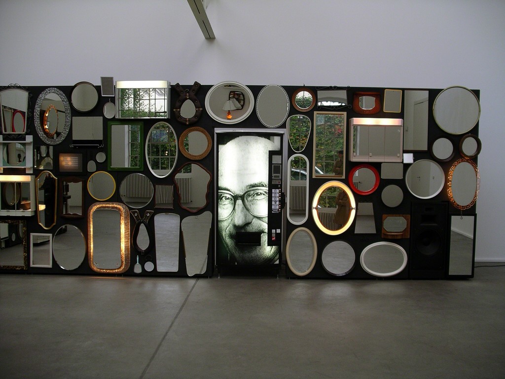 Claus Föttinger, Luhmann-Eck, 2004, Courtesy the artist, Photo: Claus Föttinger, © Claus Föttinger Claus Föttinger, Luhmann-Eck, 2004, Courtesy the artist, Photo: Claus Föttinger, © Claus Föttinger