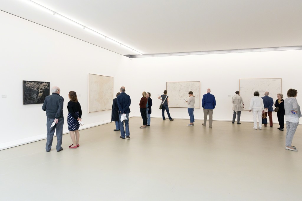 Installation view of "Cy Twombly – Painting & Sculpture" at Kunstmuseum Basel. Photo credit: Kunstmuseum Basel, Julian Salinas Installation view of "Cy Twombly – Painting & Sculpture" at Kunstmuseum Basel. Photo credit: Kunstmuseum Basel, Julian Salinas