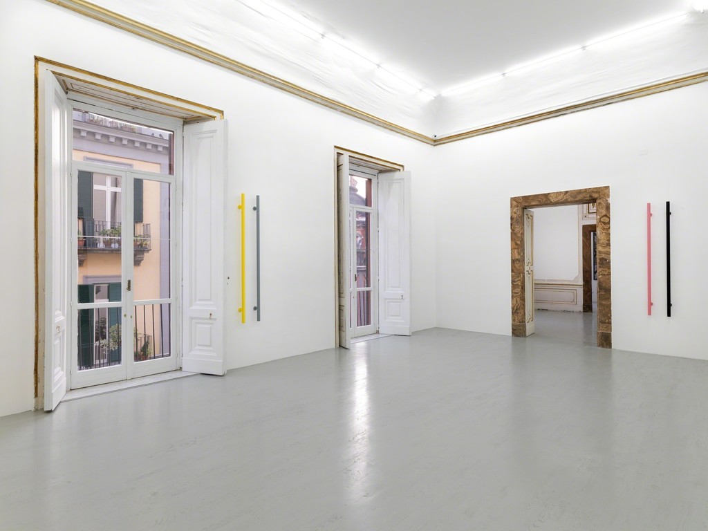 Liam Gillick - four propositions six structures - partial view of the exhibition - November 2012 - Galleria Alfonso Artiaco, Napoli Liam Gillick - four propositions six structures - partial view of the exhibition - November 2012 - Galleria Alfonso Artiaco, Napoli