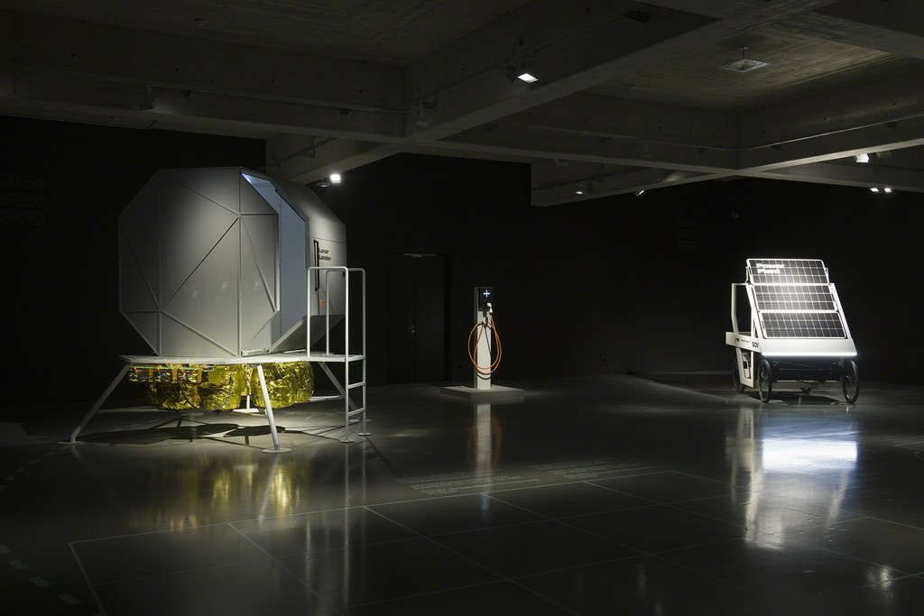 Exhibition View
CLIMATE CHANGE!
From Mass Consumption to a Sustainable Quality Society
from left to right: EOOS, Lunar Lander, 2018; EOOS, Citizen Socket, 2019; EOOS, SOV, 2019
MAK DESIGN LAB
© Stefan Lux/MAK Exhibition View
CLIMATE CHANGE!
From Mass Consumption to a Sustainable Quality Society
from left to right: EOOS, Lunar Lander, 2018; EOOS, Citizen Socket, 2019; EOOS, SOV, 2019
MAK DESIGN LAB
© Stefan Lux/MAK