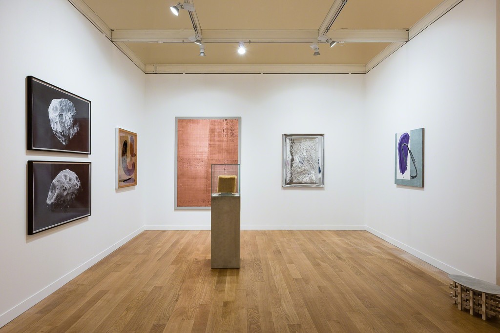 Valentin @ FIAC 2018, Grand Palais, Paris (FR).
Booth 1F15 with:
Cécile Bart, Eric Baudart, Jean-Baptiste Bernadet, Border Lab (Arthur Gaston-Dreyfus & Nils Montigny), Folkert de Jong, Stephen Felton, Nicolas Moulin & David Renggli.
© Photo: Grégory Copitet / Courtesy of the artists and Valentin, Paris. Valentin @ FIAC 2018, Grand Palais, Paris (FR).
Booth 1F15 with:
Cécile Bart, Eric Baudart, Jean-Baptiste Bernadet, Border Lab (Arthur Gaston-Dreyfus & Nils Montigny), Folkert de Jong, Stephen Felton, Nicolas Moulin & David Renggli.
© Photo: Grégory Copitet / Courtesy of the artists and Valentin, Paris.