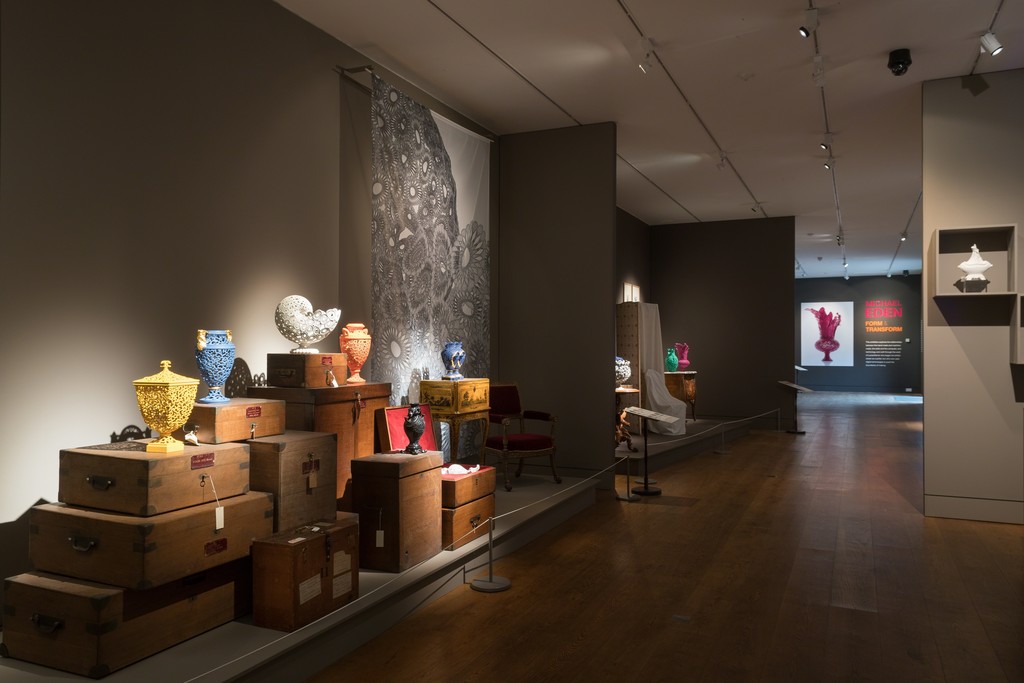 Michael Eden, Form & Transform. Coach House at Waddesdon Manor, 25th May- 21st October 2018. Photo: National Trust, Waddesdon Manor, Mike Fear Michael Eden, Form & Transform. Coach House at Waddesdon Manor, 25th May- 21st October 2018. Photo: National Trust, Waddesdon Manor, Mike Fear
