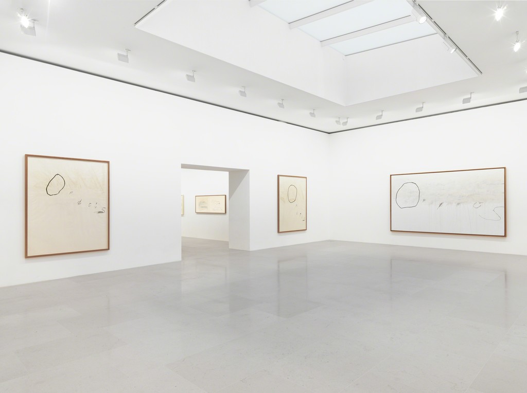 © Cy Twombly Foundation. Photography by Mike Bruce. Courtesy Gagosian. © Cy Twombly Foundation. Photography by Mike Bruce. Courtesy Gagosian.